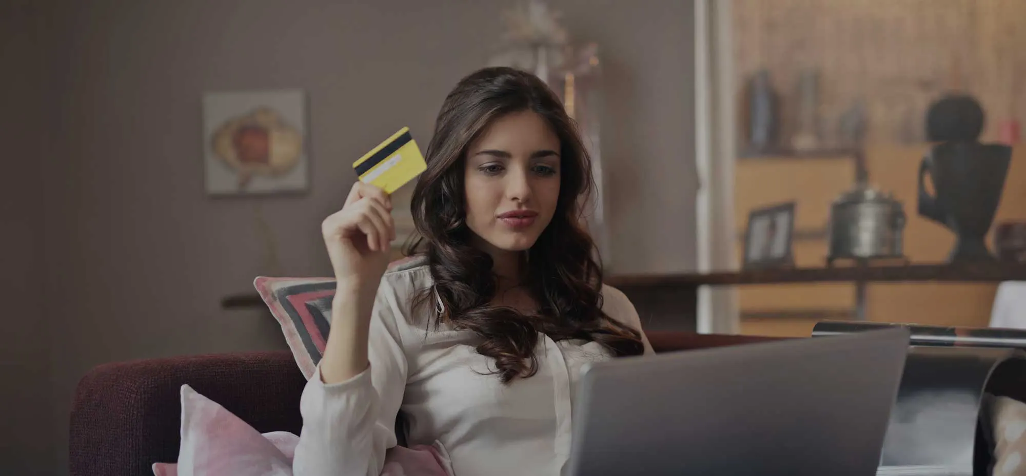 How to identify a fake eCommerce website?